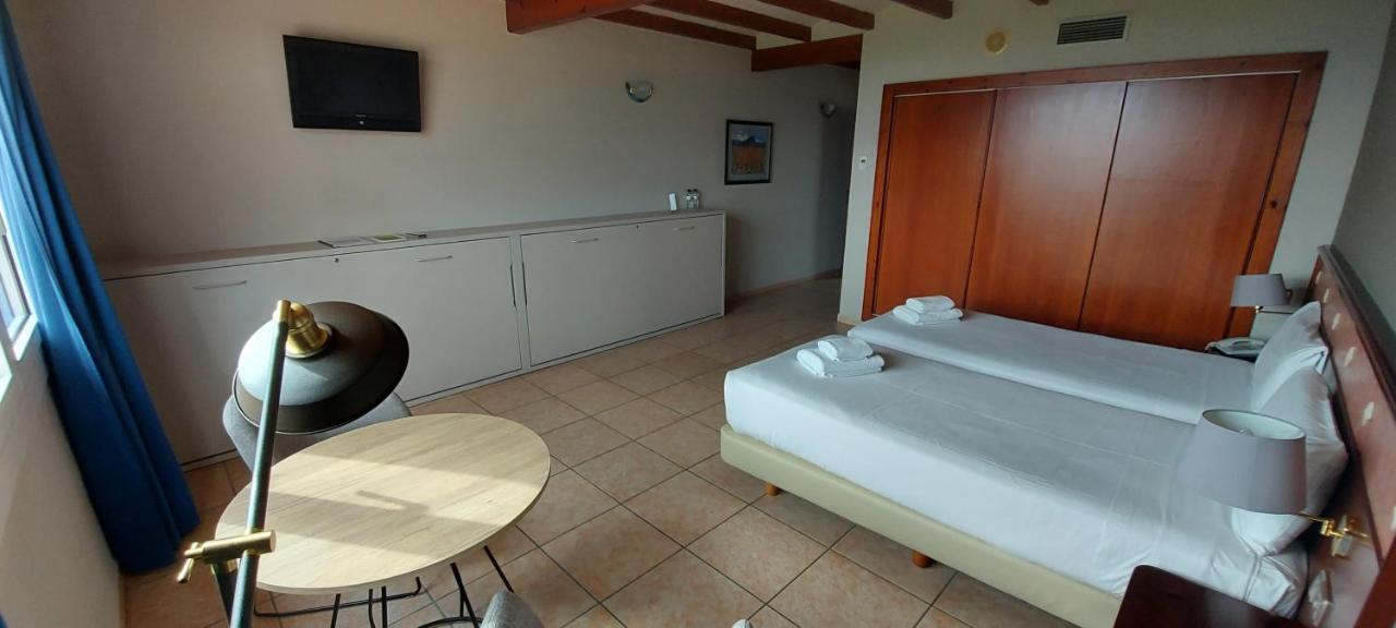 Mas De La Sala Otel Sallent Dış mekan fotoğraf