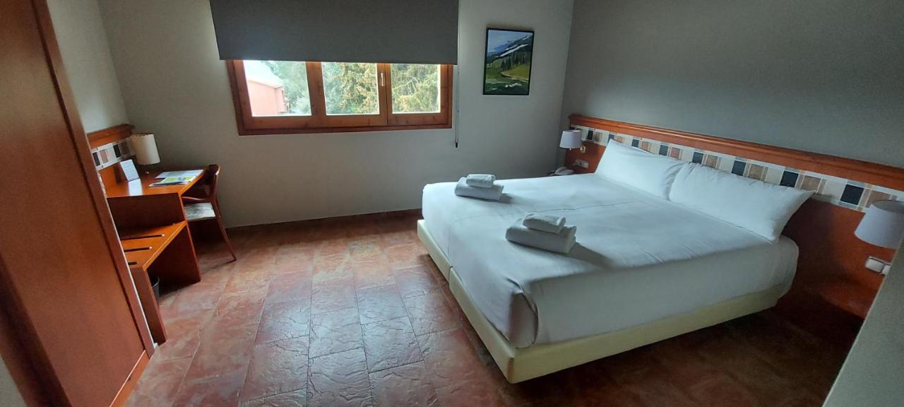 Mas De La Sala Otel Sallent Dış mekan fotoğraf
